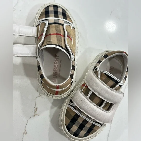Burberry Toddler Stylish Plaid Velcro Sneakers - Picture 4 of 11